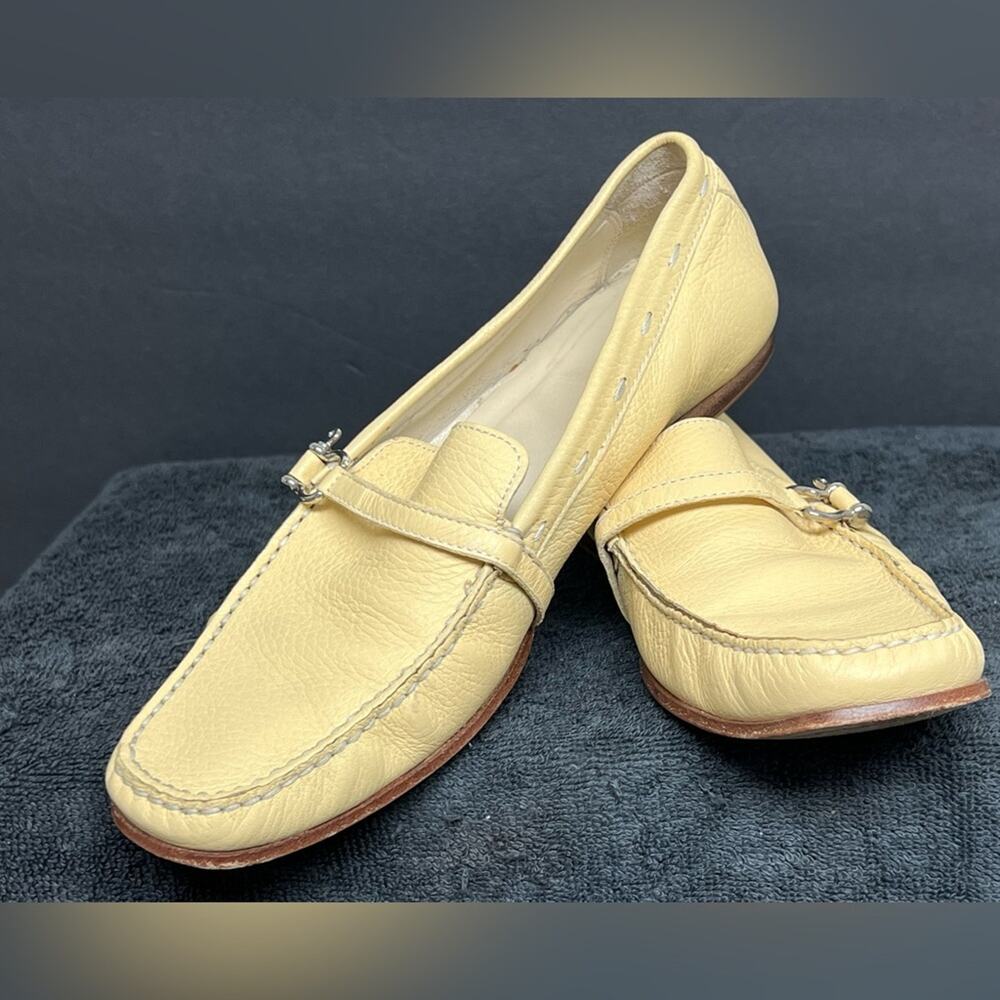 Burberry Yellow Pebbled Leather Loafers Silver Horsebit Hardware EU 39 8.5 - Picture 6 of 9